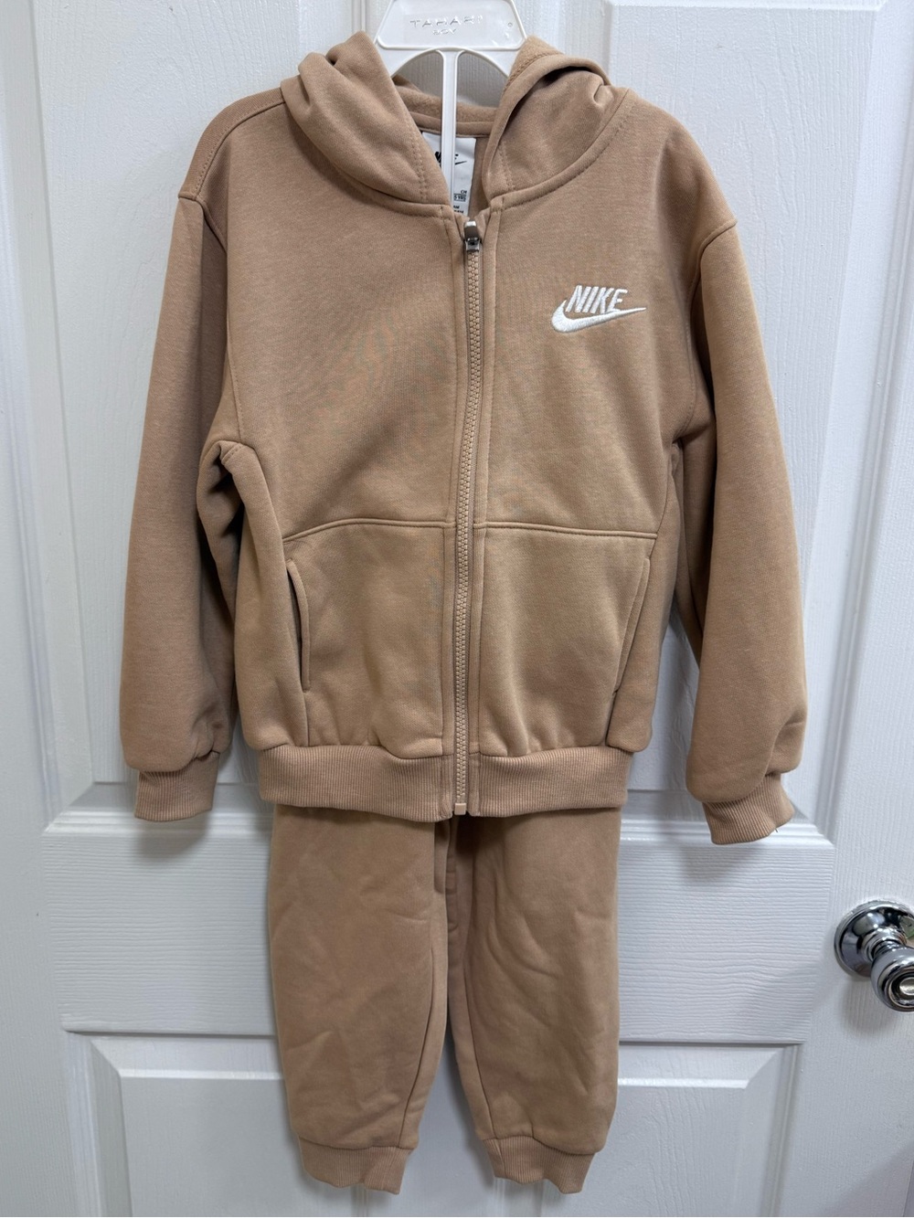 NWT Nike Kids Tan Zip Hoodie & Jogger Set, Size 5